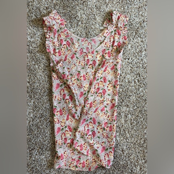 Floral Ruffle Tank Blouse. - Picture 3 of 3